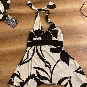 Wet Seal Black and White Halter Tie Front Tank Top